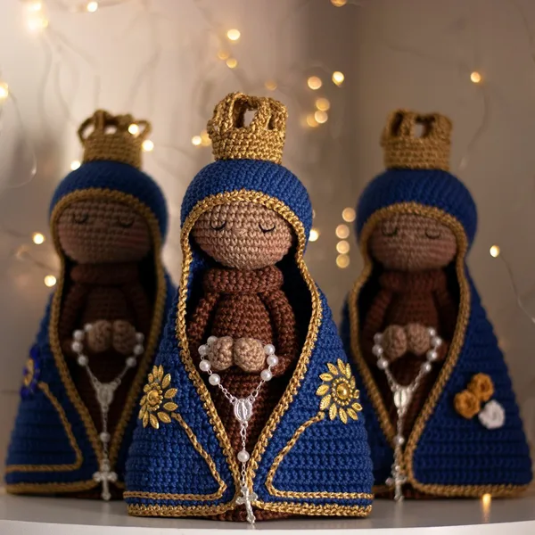 Nossa Senhora em amigurumi